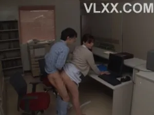 Phát hiện em gần nhà mở tiệm mát-xa cạnh bên nhưng có gã chồng “yếu sinh lý”
