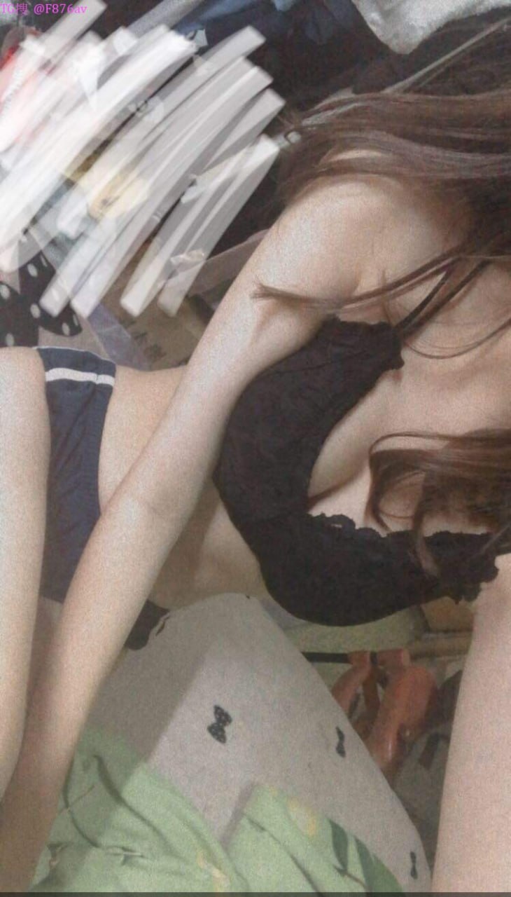 DASD-946 Ngủ với gái, quên mất gái.